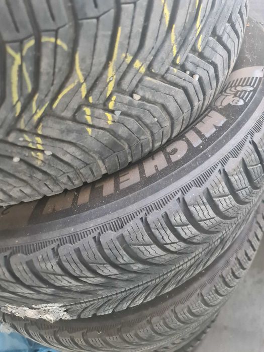 Vand 4 cauciucuri 225/60/18