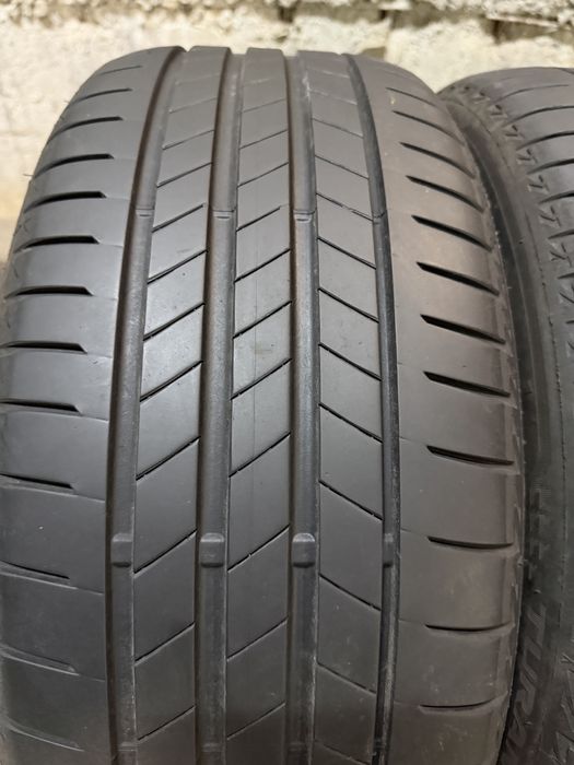 225/40/18 Bridgestone 2бр дот24