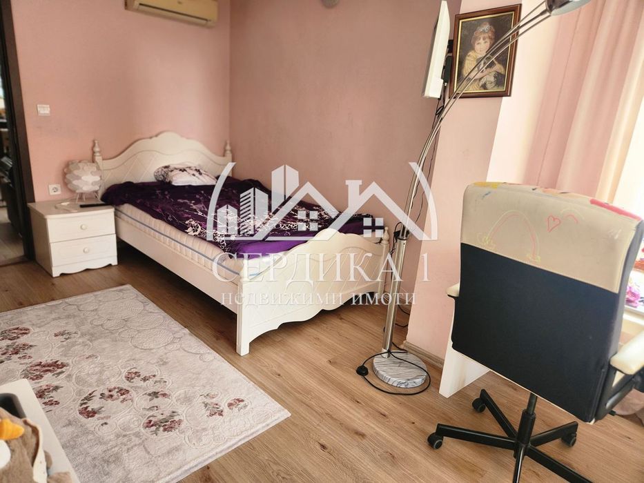 Продава се Тристаен апартамент в София, Център - 101 кв.м за 2575 €/кв.м - Снимка #9
