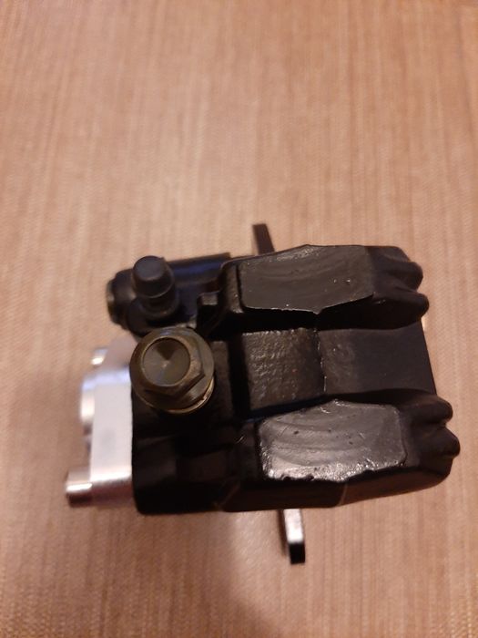 Etrier frana spate Yamaha Wolverine 350 Raptor 660 YFZ450 Blaster YFZ