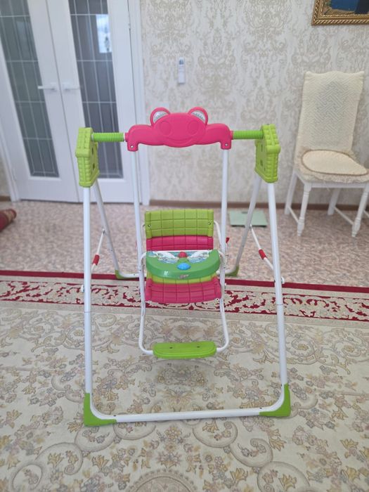 Продам качели детскую