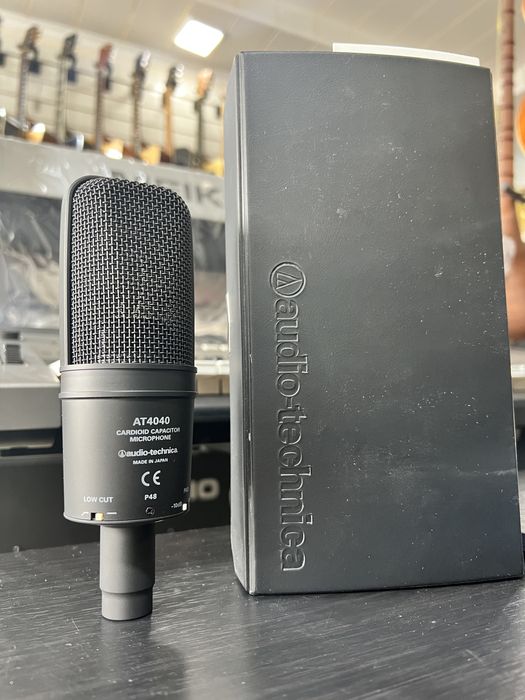 Студийный микрофон Audio Technica AT4040