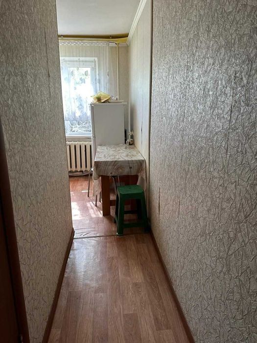 продается 2 ком квартира район Маметова