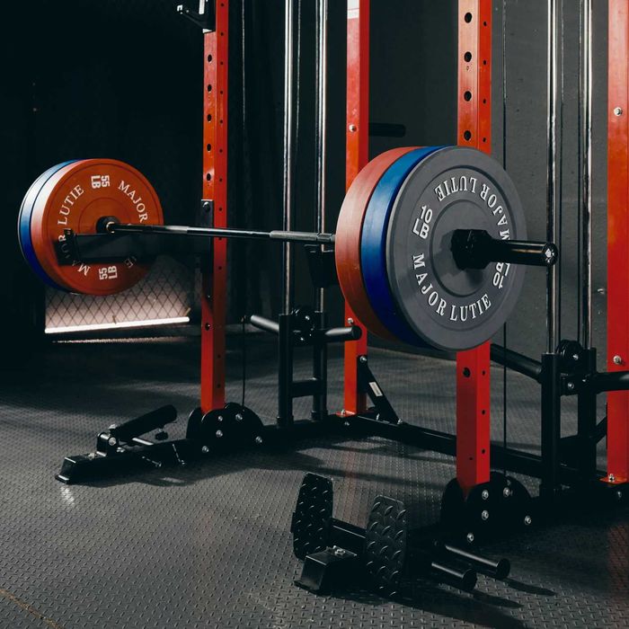 Многофункционална стойка за домашен фитнес