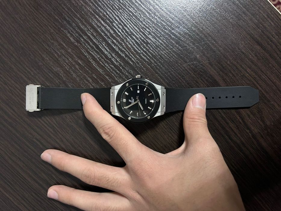 продам часы новые