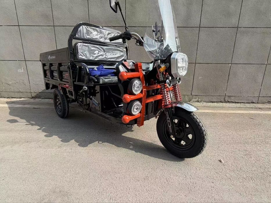 Motoroll tritsikl muravey skuter