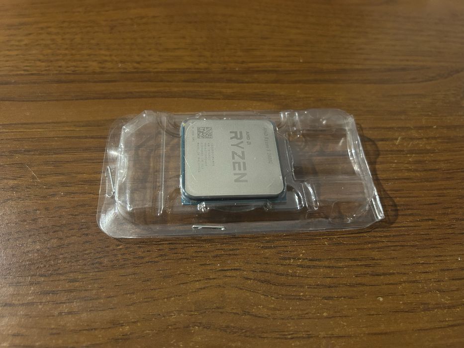 Процессор AMD Ryzen 5 2400G