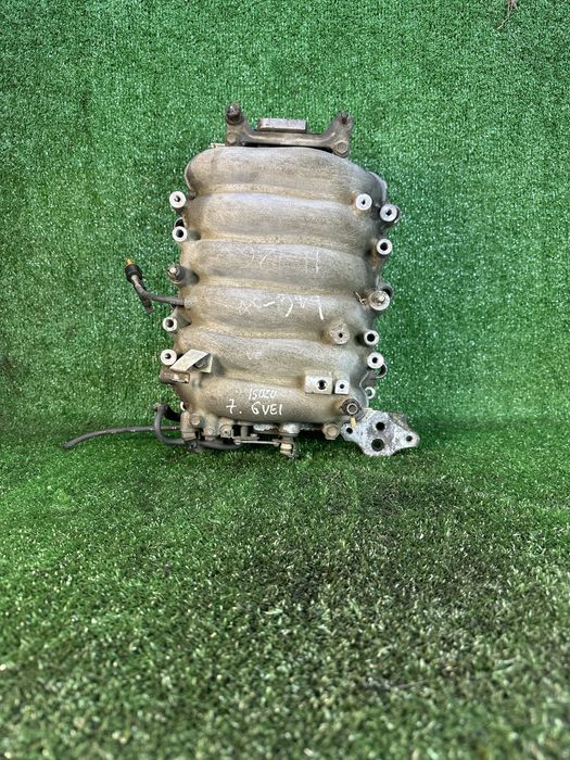 Исузу Бигхорн Троппер Вехикросс Виззард 3.5 6VE1 .Впускной Коллектор