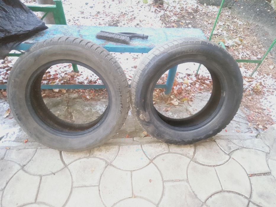 Продам зимние шипованные резины