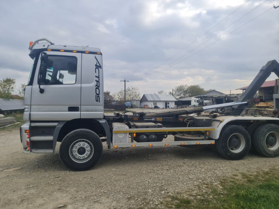 Mercedes Actros Abrollkipper