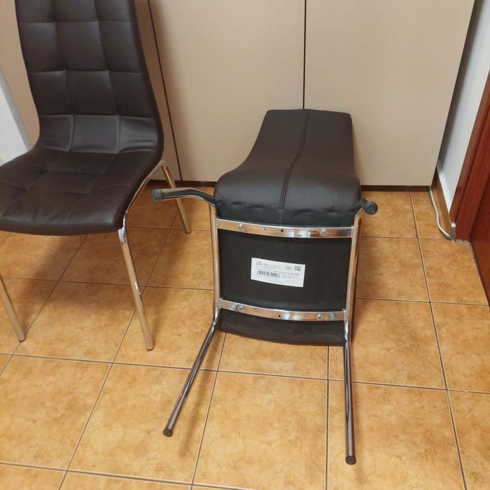 Set 4 Scaune bucătărie / living moderne (Dedeman) – Ca noi, protejate cu husă!