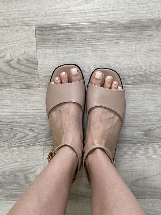 Сандали женские классические