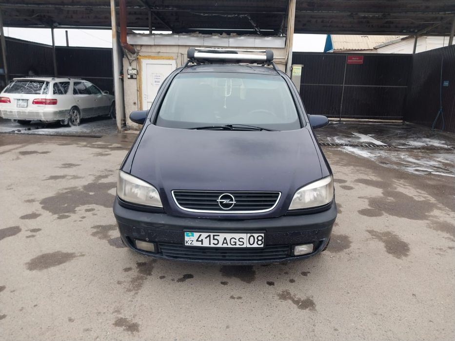 Опел Зафира 2003