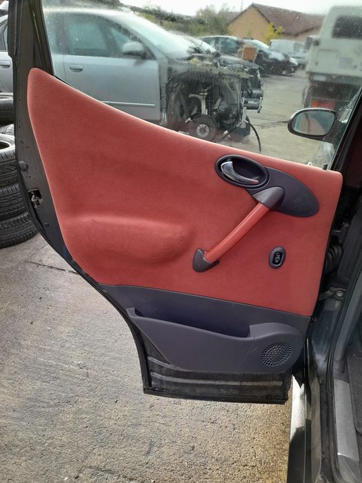 Interior rosu complet scaune+bancheta Mercedes A-Class w168