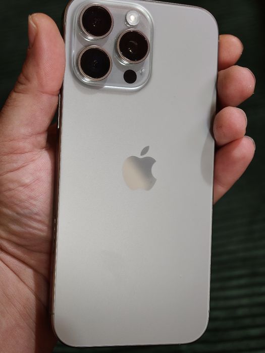 iPhone 16 Pro Max 512GB – Natural Titanium! Като Нов!
