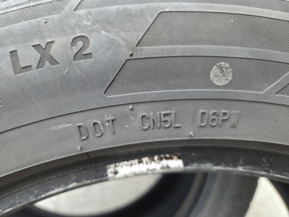 4 броя 225 55 18 Continental Conticrosscontact LX2 FR борд 225/55 R18 за 4x4 джипове или SUV.