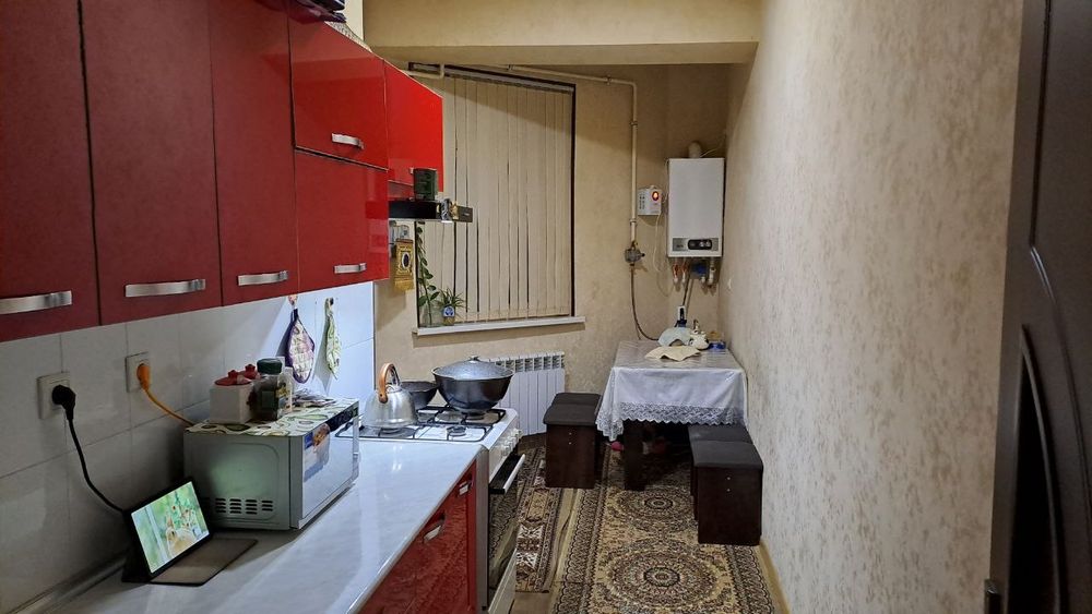 Квартира сотилади!