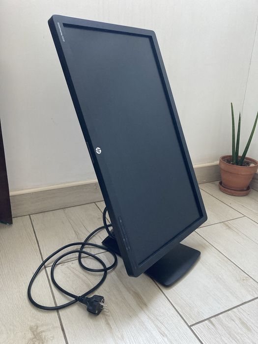 Monitor PC HP EliteDisplay E231