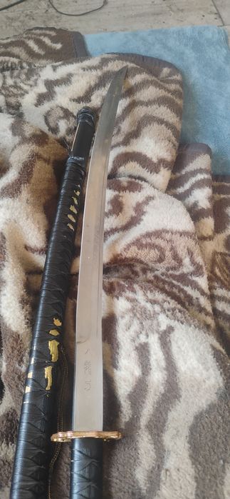 Самурайски меч Катана с дървена ножница