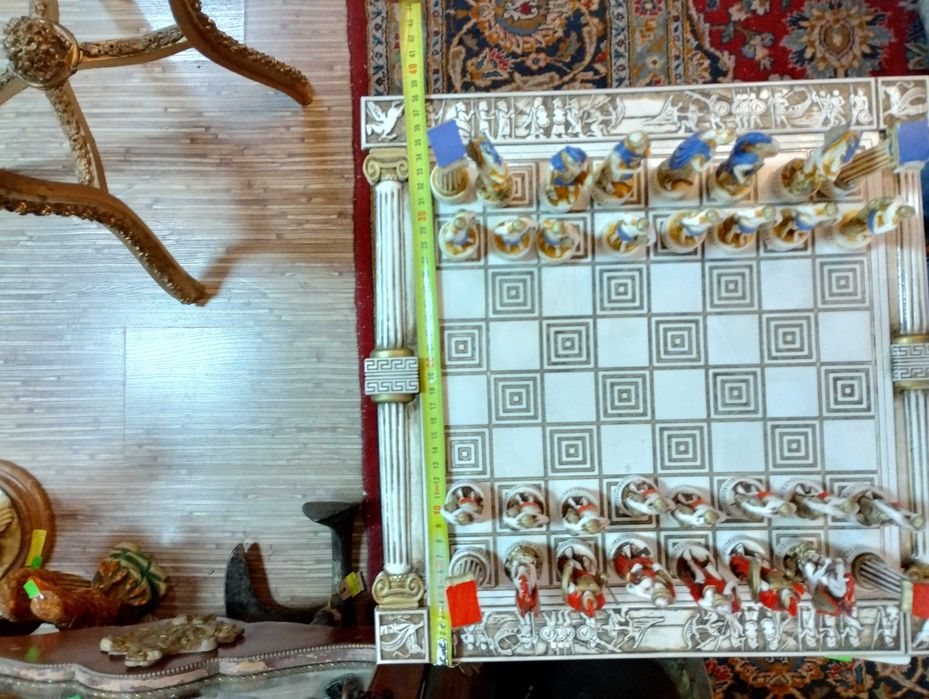 Гранитен шах с древногръцки мотиви - Зевс и Хера