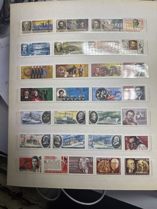 Vand 4 albume clasoare