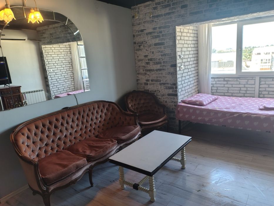 Inchiriez apartamen cu douã camere in zona 0.