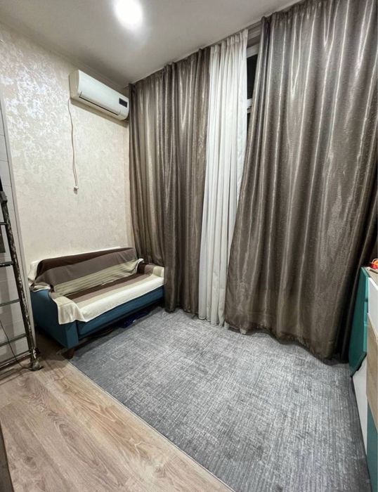 Чилaнзaр 2.  2/4/4. Балкон 2х4 и 1х3.  Со вcей обстановкoй