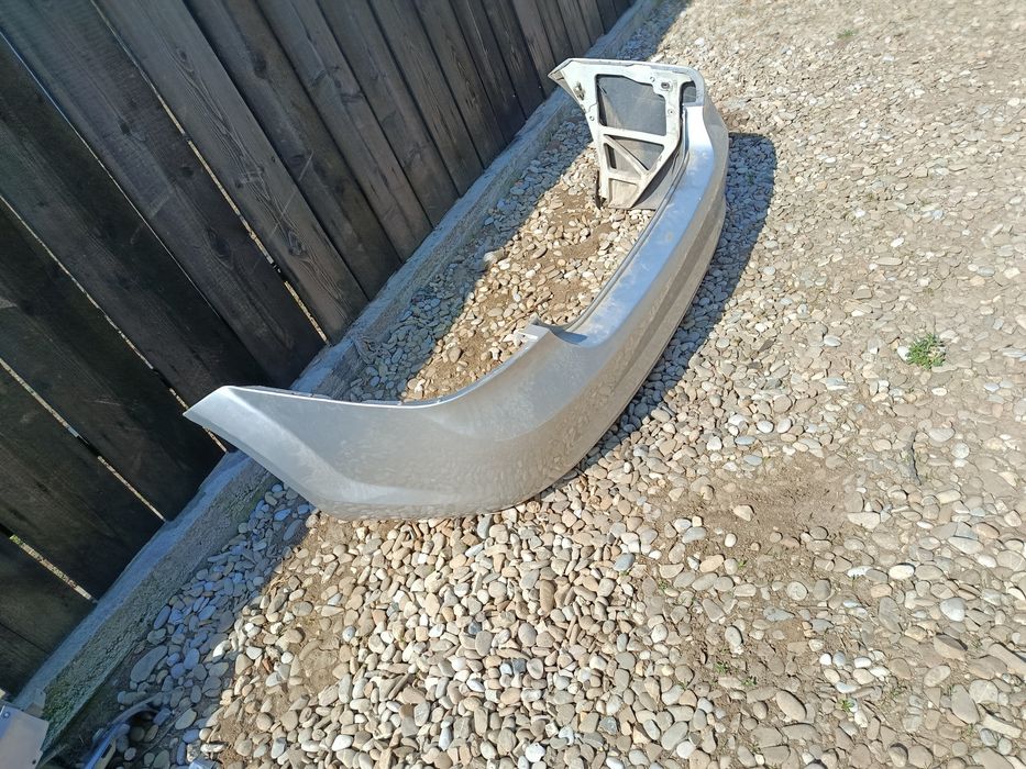 Bară Spate Ford Focus  Berlină
