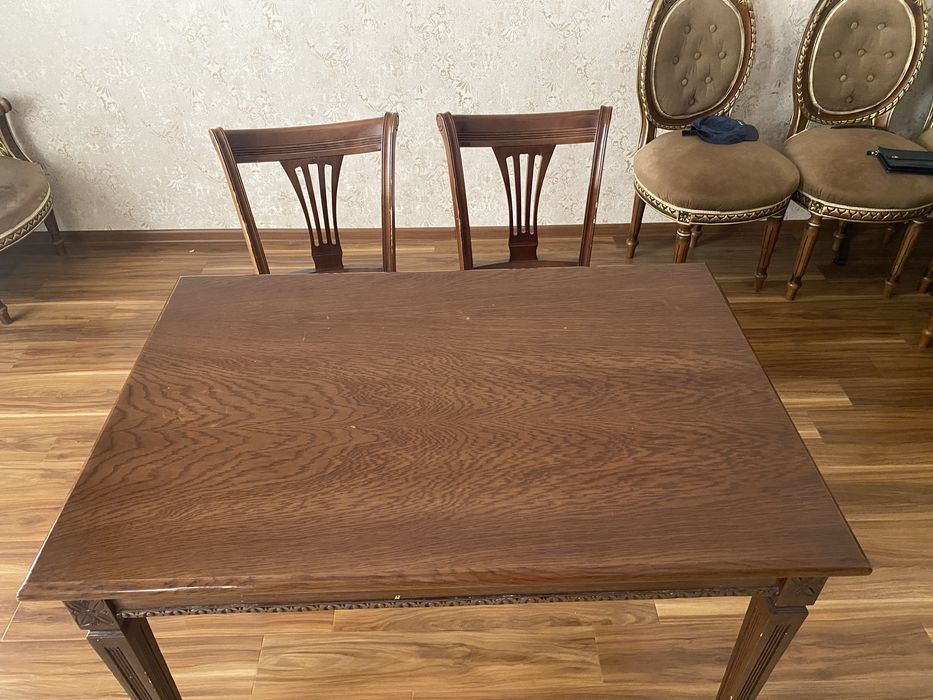 Stol va stullar: 1 stol, 4 stul, o‘lchami 120х80