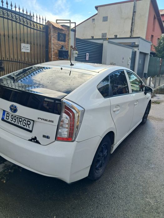 Toyota prius 2013/09