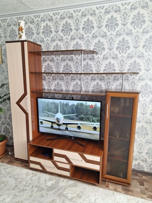 Продам стенку, б/у 25000