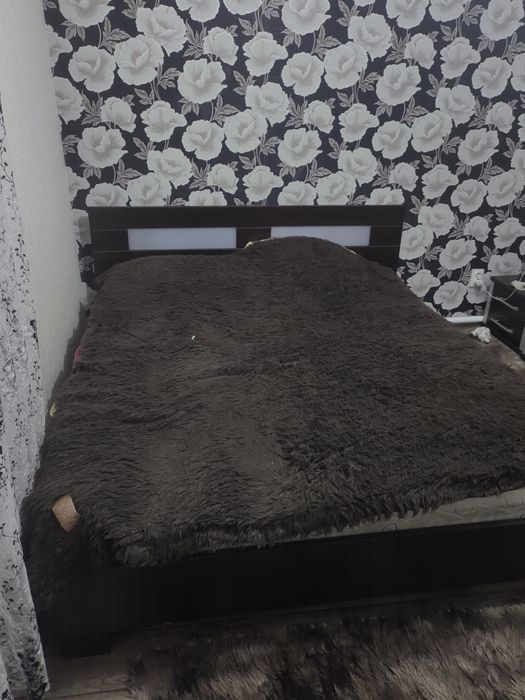 Продам спальный гарнитур