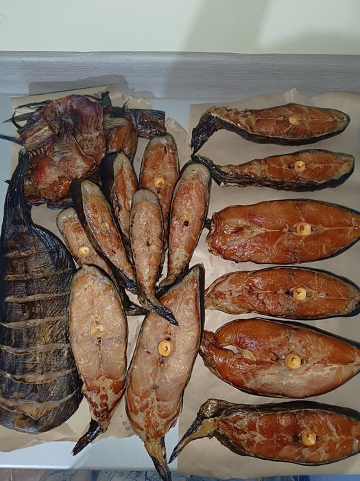 Сом копчёный  стейки