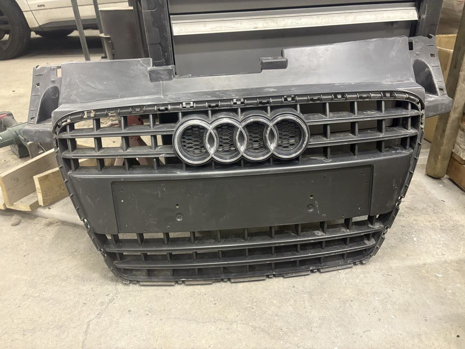 Предна решетка за Audi TT S line 2009