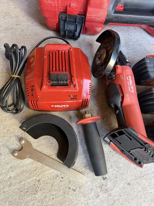Hilti AG 125-A22 3х5,2Ah безчетков ъглошлайф