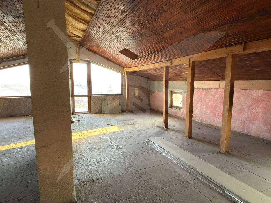 Двуетажна къща в с. Плодовитово - 100943