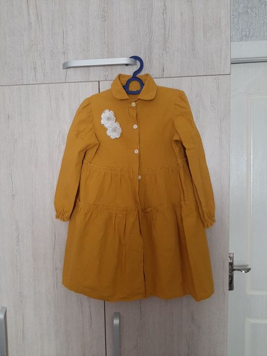 Платья для девочек от 4-7 лет. Каждое по 35000