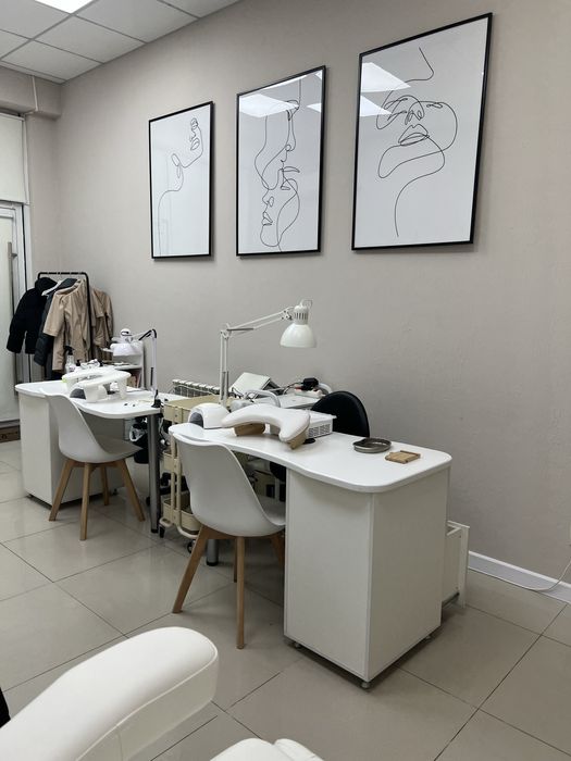 Сдам место в ногтевой студии