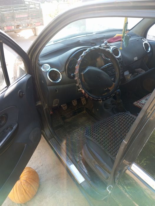 Matiz sotiladi srochno 2013 yil