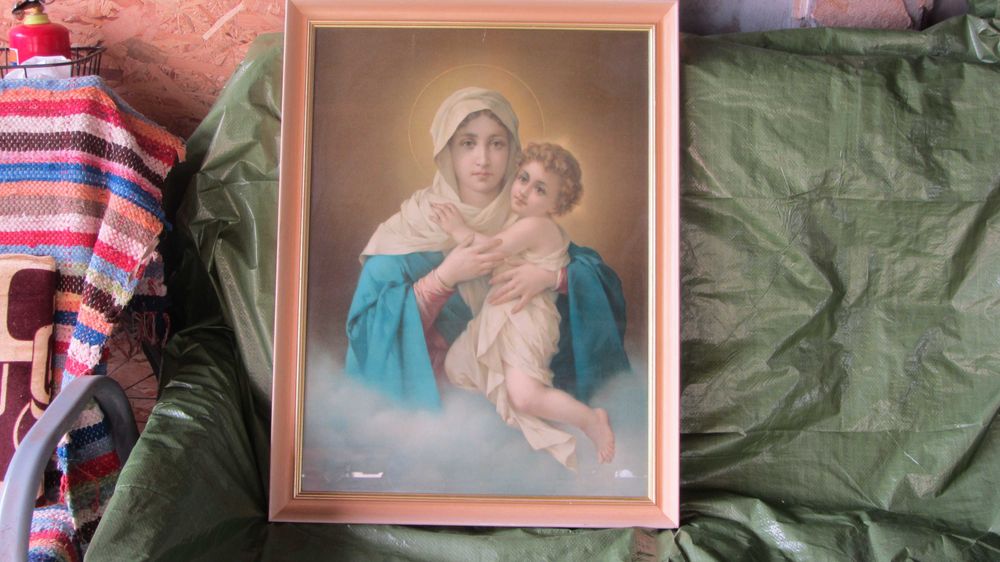 Maica Domnului cu Pruncul icoana mare 76cm\56cm cu geam,inramata