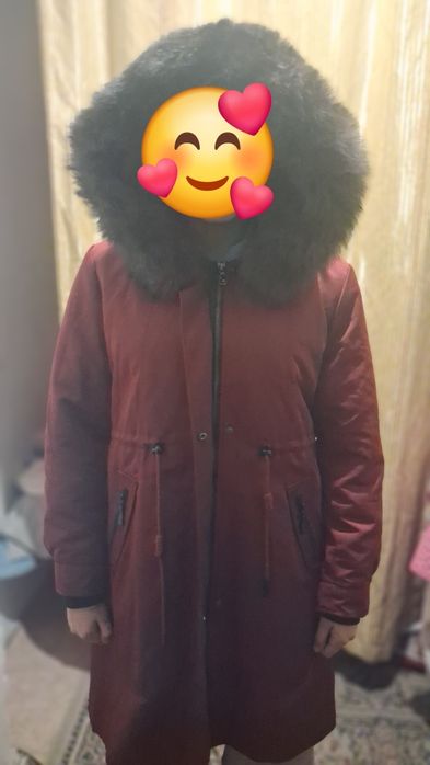 Продам зимнюю женскую куртку.