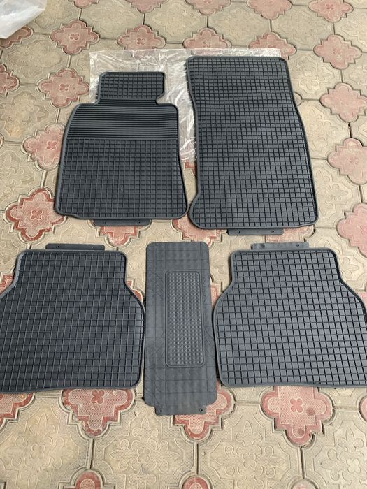 Модельные автоковрики