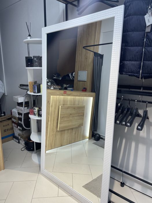 Оборудование для магазина одежды