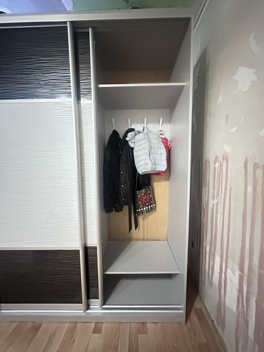 Продам шкаф-купэ , шифонер