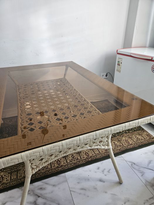 Столы и стулья,гамак  б/у в отличном состоянии