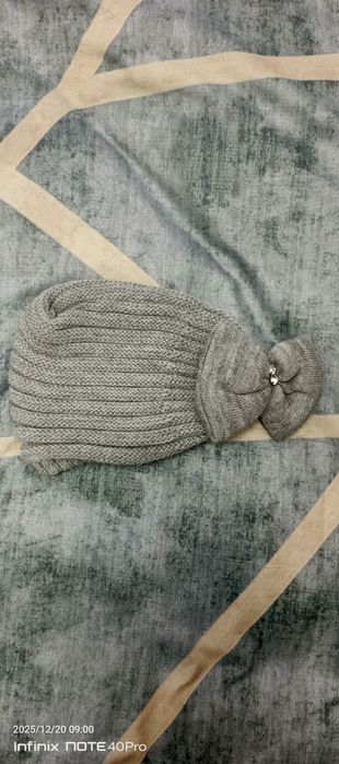 Новая красивая шапочка на девочку