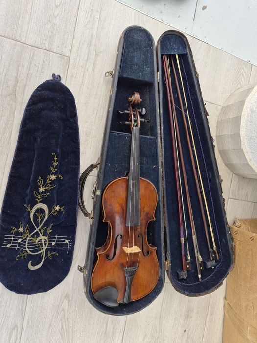 Vioara veche Stradivarius