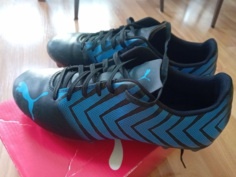 Футболни бутонки PUMA номер 40