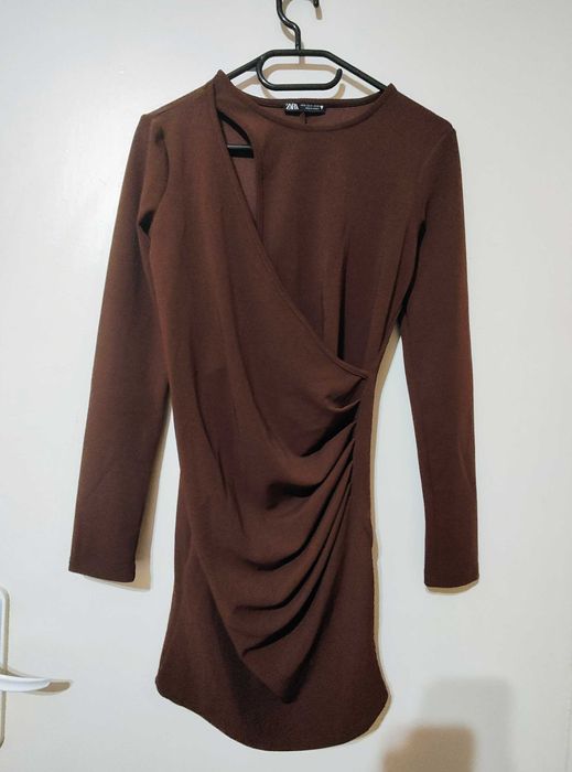 Рокля напълно запазена