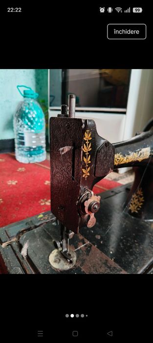 Mașină de cusut Singer manuală